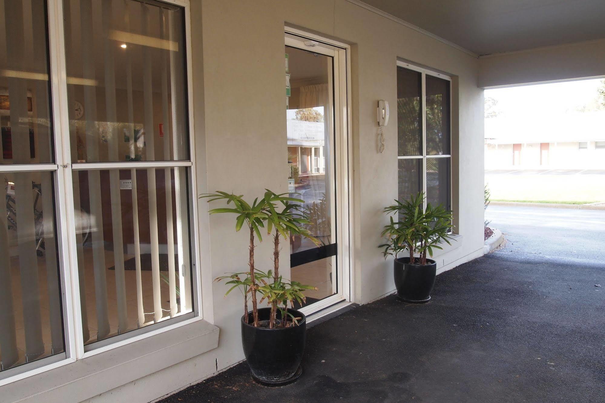 Alexander Cameron Suites Penola Buitenkant foto