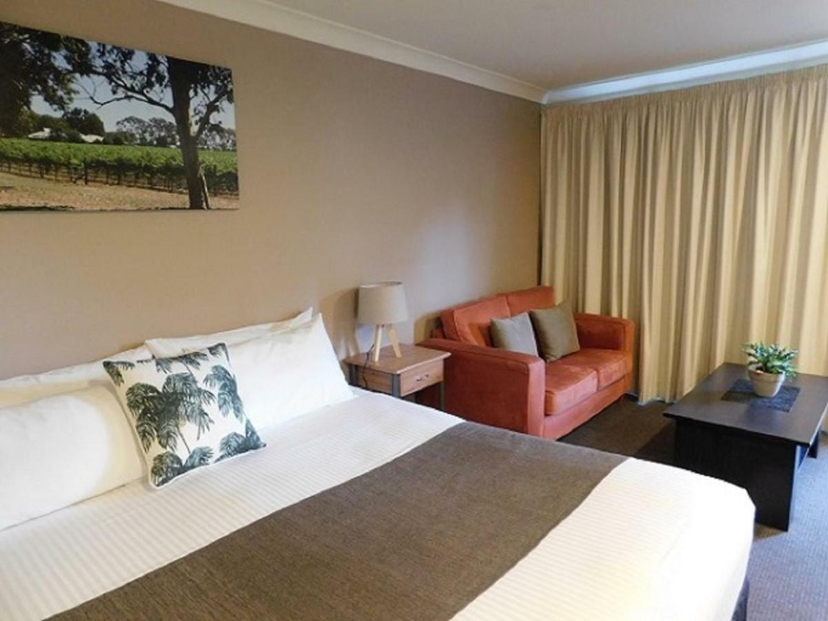 Alexander Cameron Suites Penola Buitenkant foto